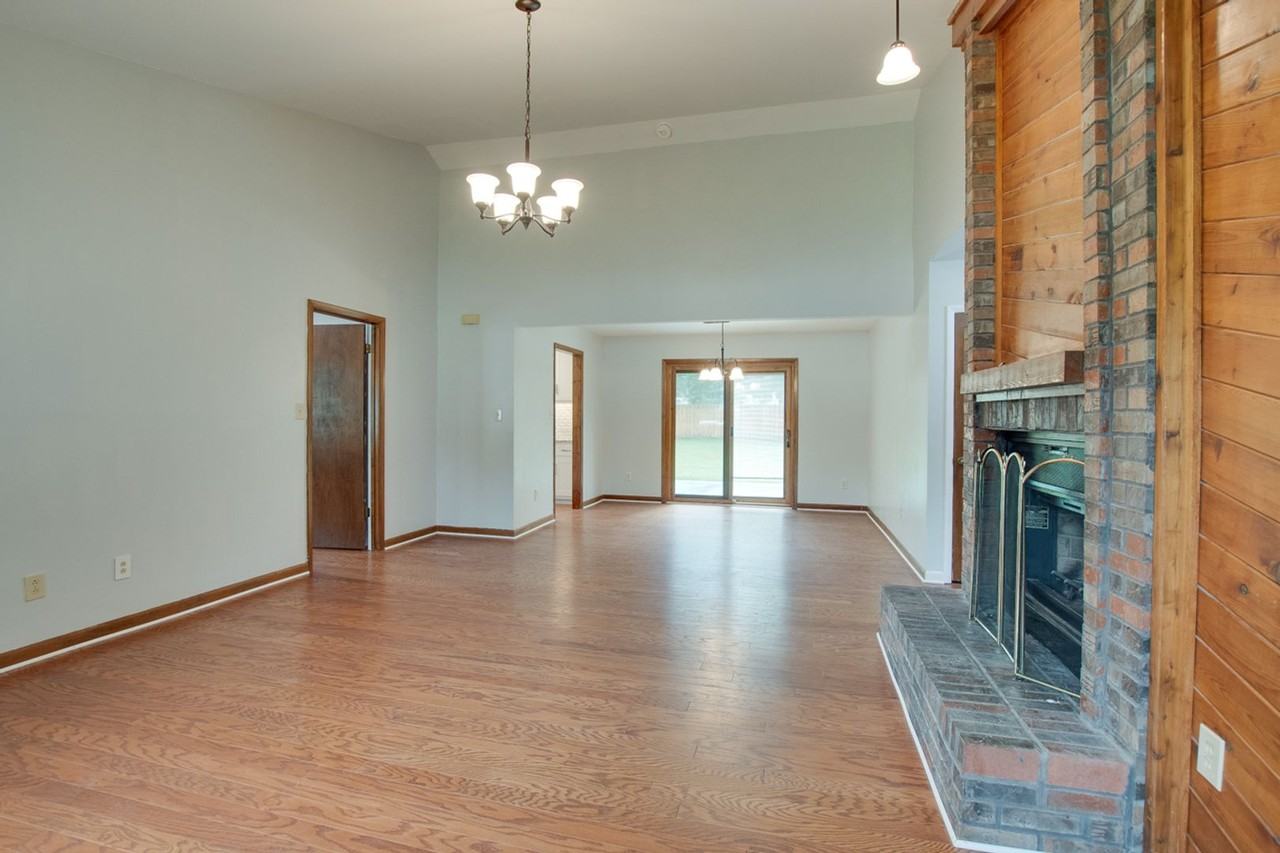 2010 Rangewood Cir Se - Photo 4 of 16