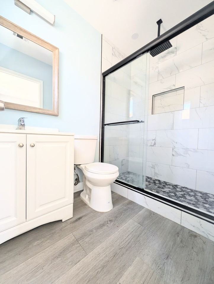 2227 Greenwood St - Photo 2 of 10