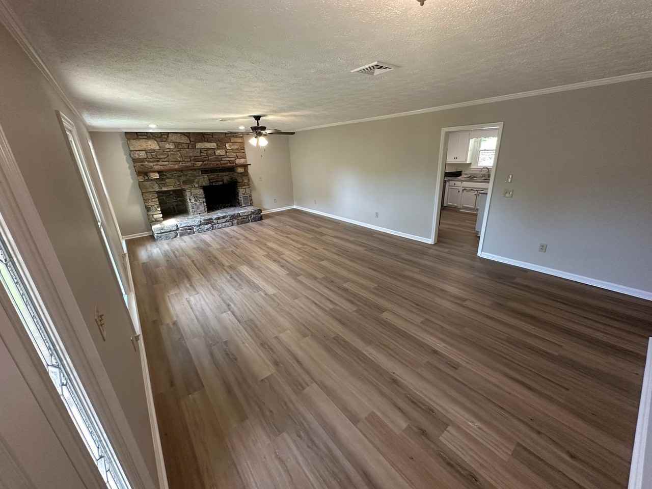 5159 Saundersville Rd - Photo 2 of 20