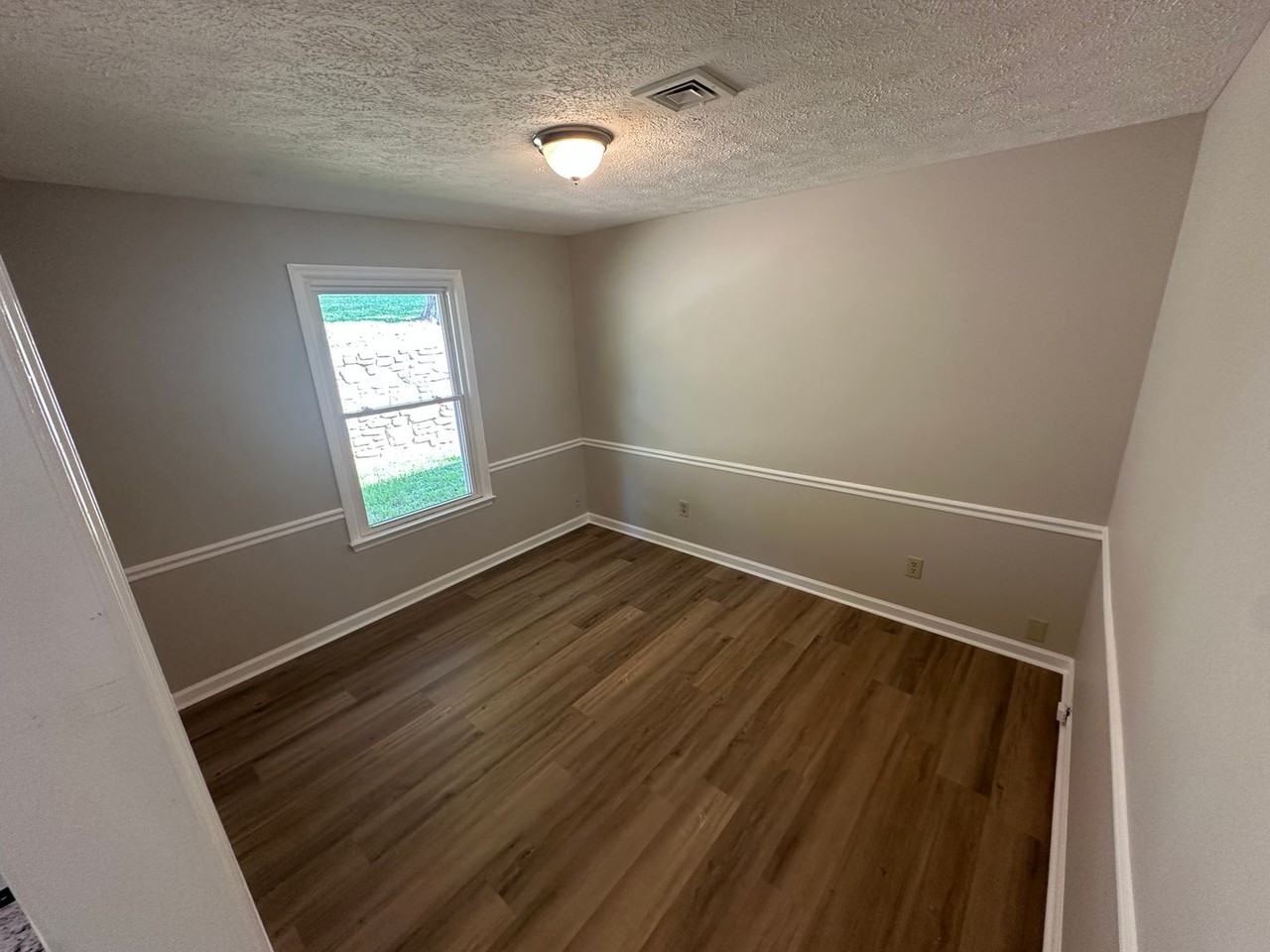 5159 Saundersville Rd - Photo 4 of 20