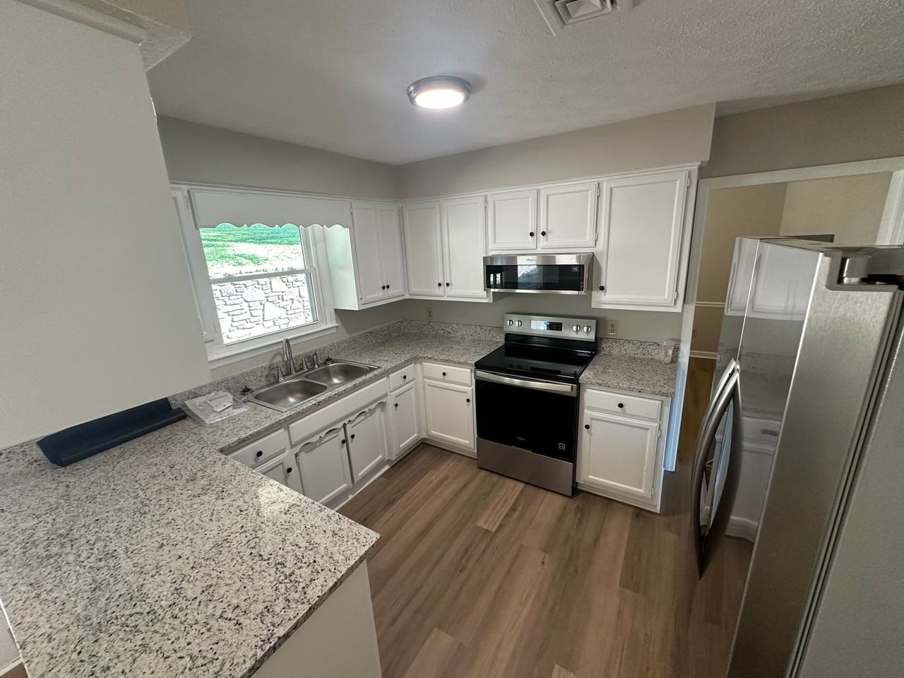 5159 Saundersville Rd - Photo 6 of 20