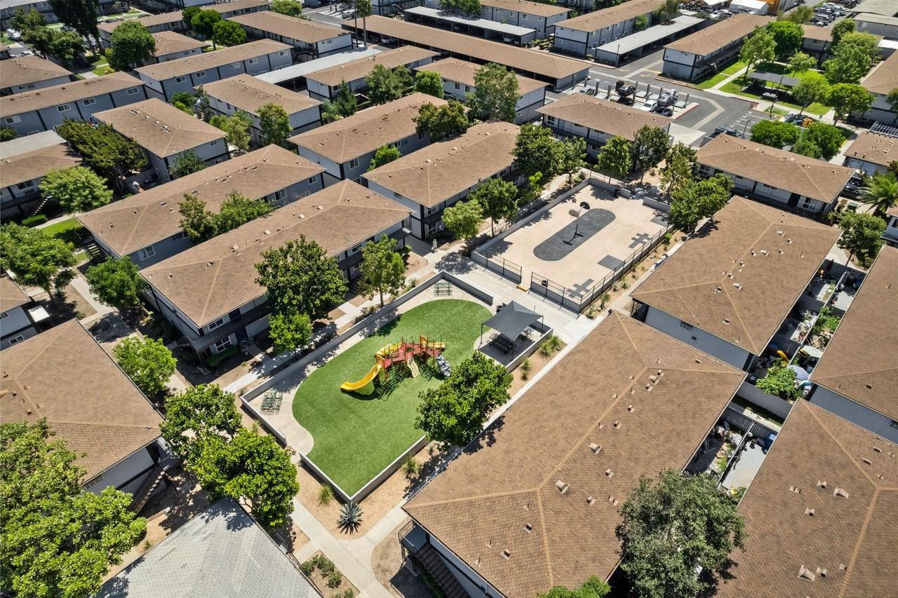 Villa Del Sol Apartments - Photo 3 of 25