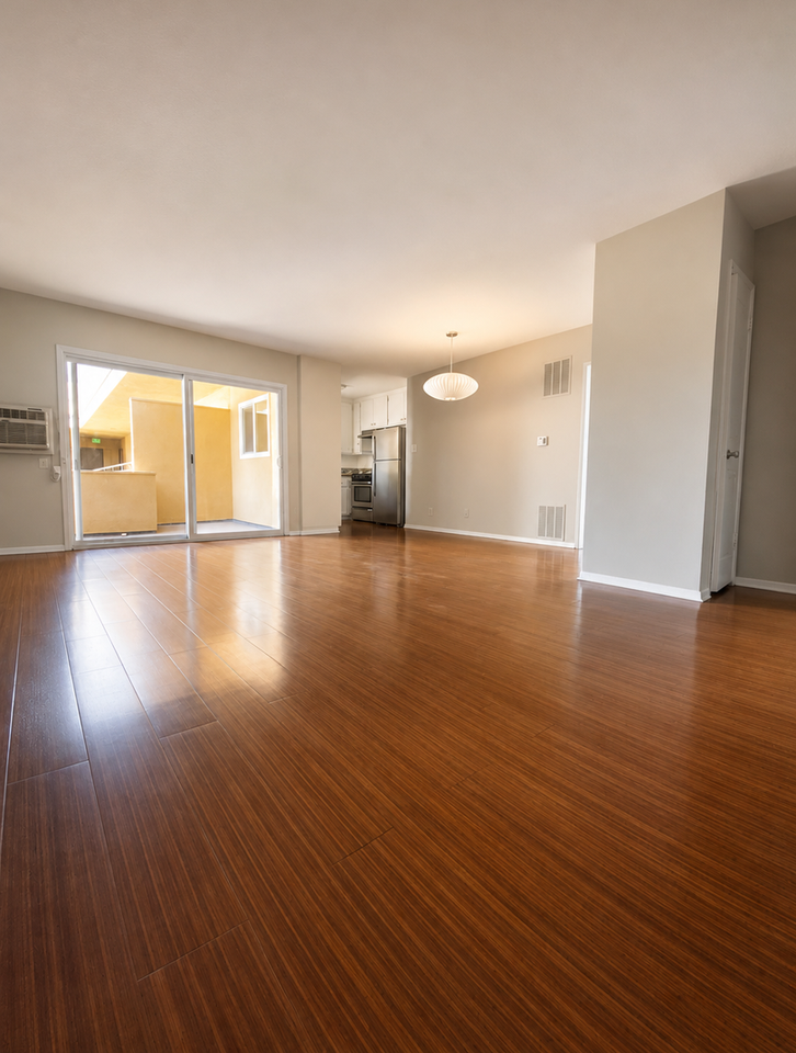 Hollywood Colony - Photo 3 of 20