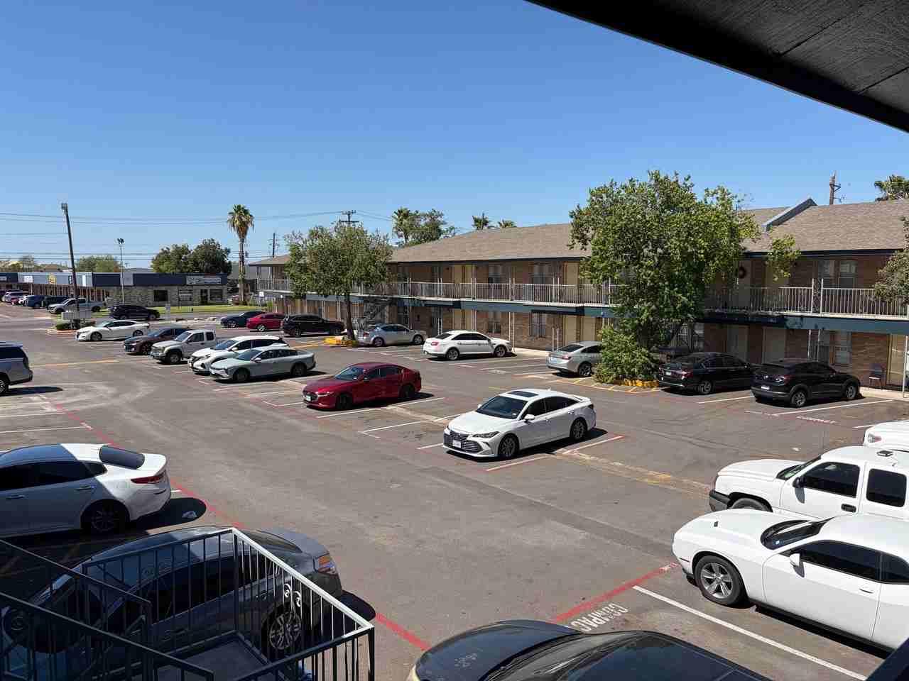 Town Park Apartments - Photo 5 of 27