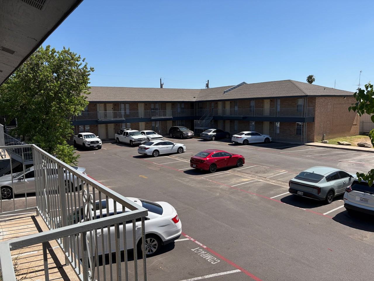 Town Park Apartments - Photo 6 of 27