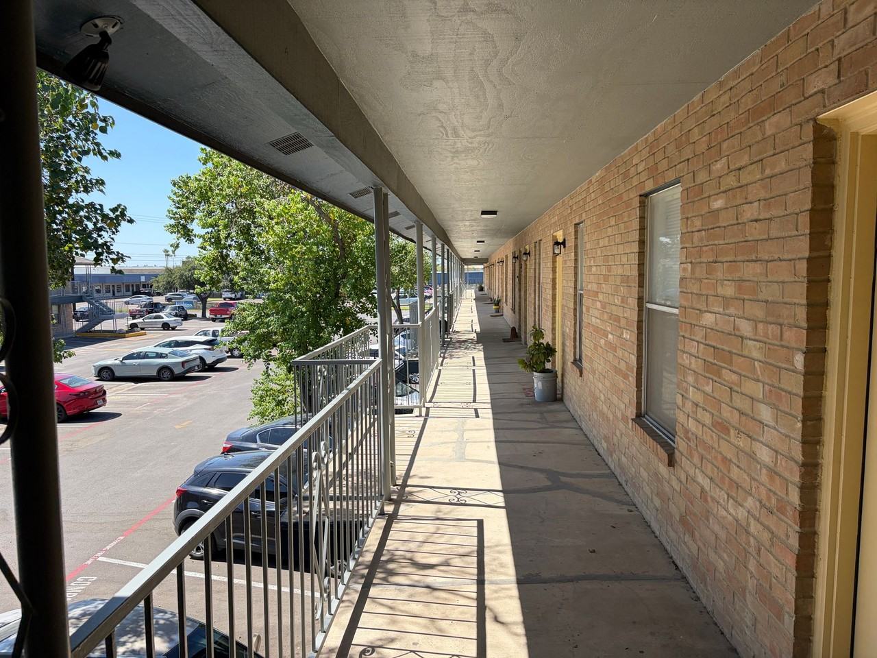Town Park Apartments - Photo 7 of 27