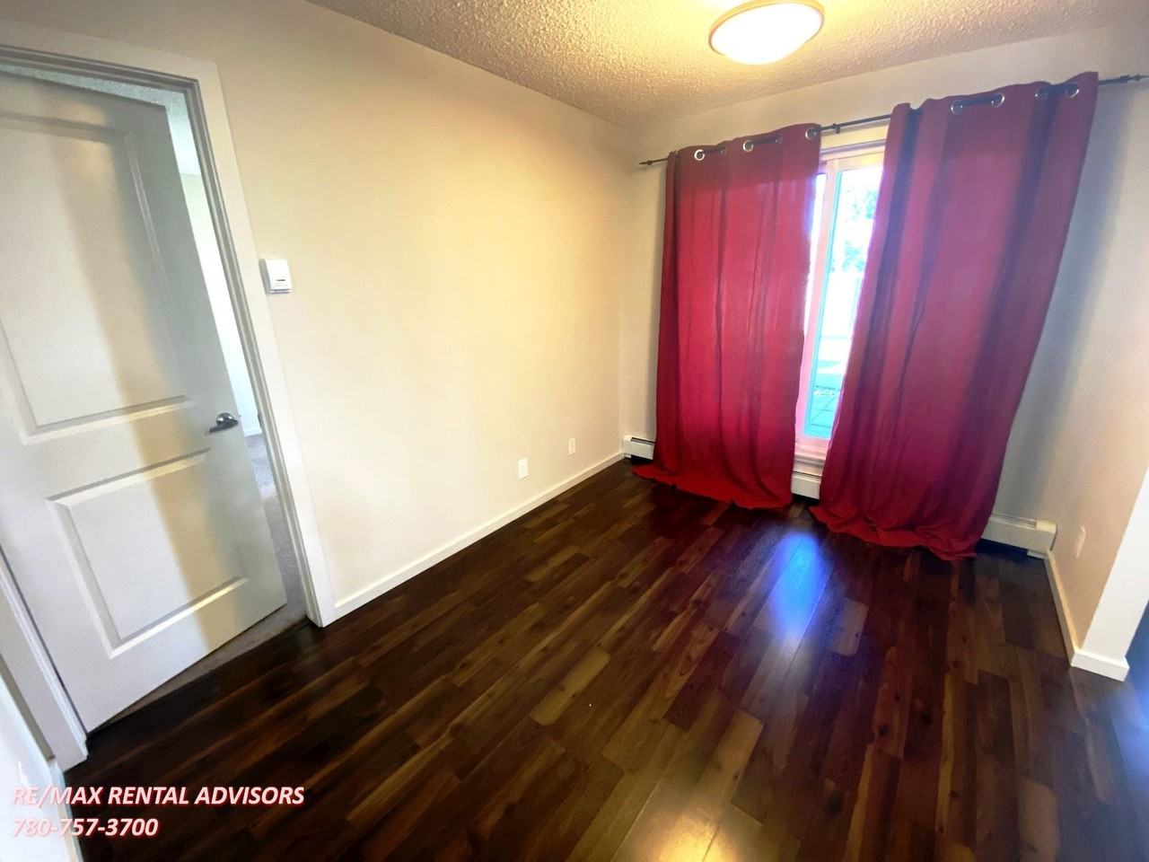 5521 7 Ave Sw - Photo 4 of 18
