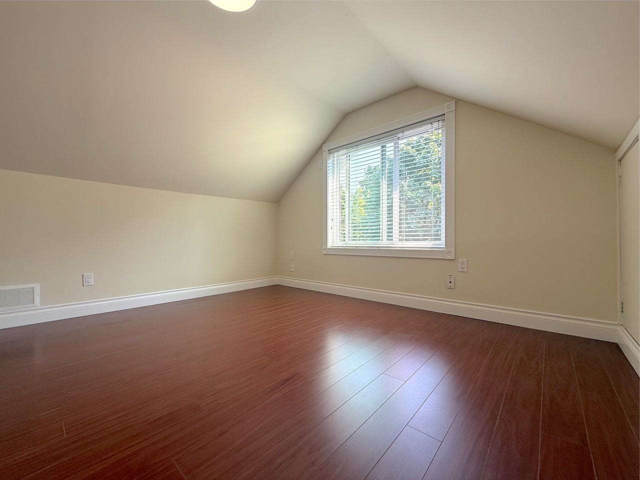 2663 Pandora St - Photo 7 of 15