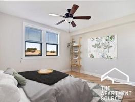 featured image of 896 Green Bay Rd #09