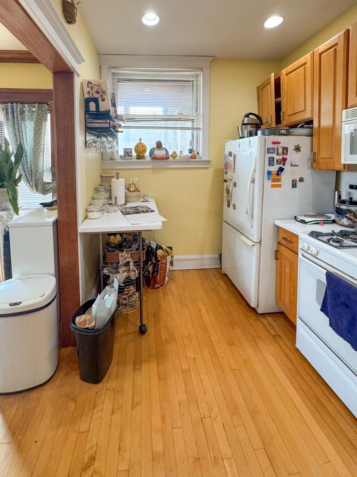7658 N Sheridan Rd #3 - Photo 7 of 26