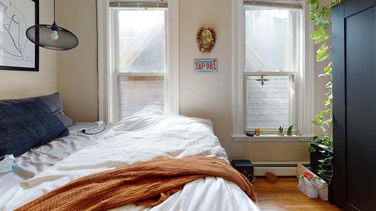 27 Falcon St. - Photo 6 of 50