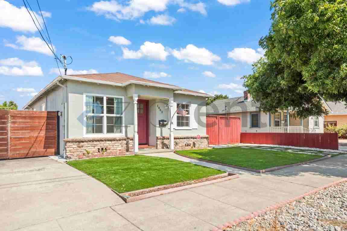 1463 Jackson St - Photo 2 of 21