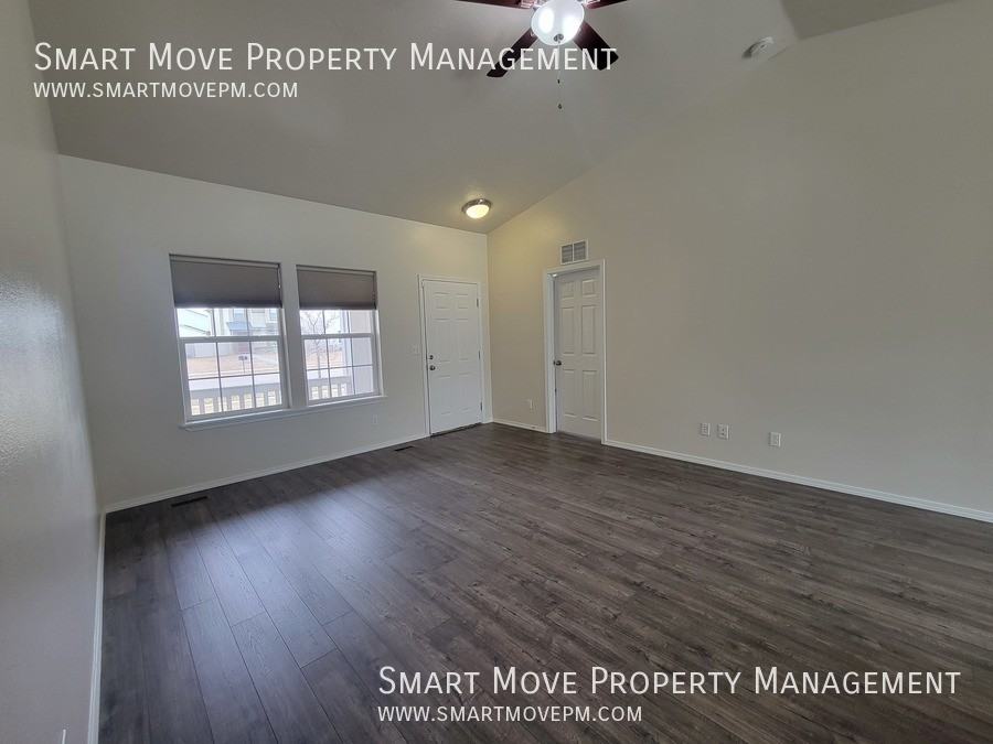 4284 S Overhill Way - Photo 6 of 40