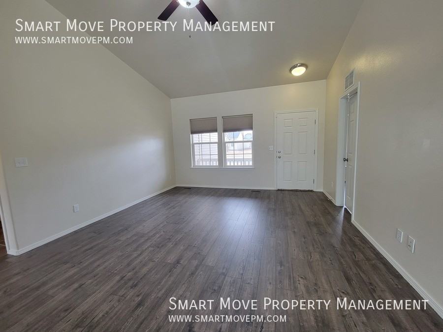 4284 S Overhill Way - Photo 5 of 40