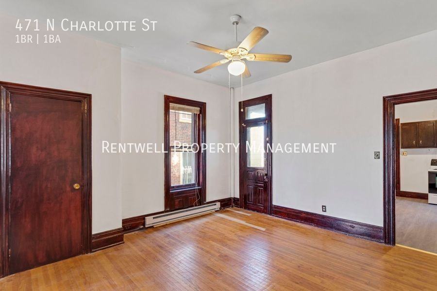 471 N Charlotte St - Photo 5 of 22