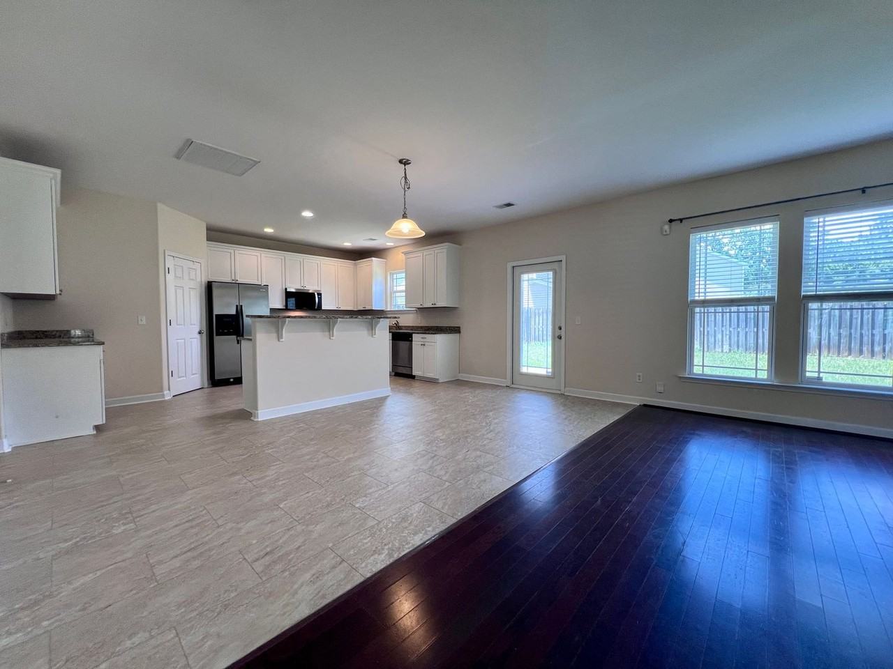 144 Somersby Blvd - Photo 7 of 32