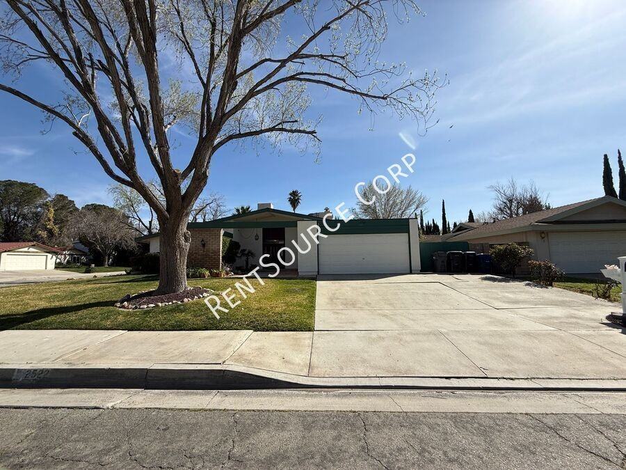 2522 Marcella St - Photo 2 of 30