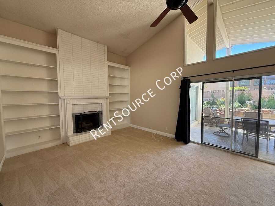 2522 Marcella St - Photo 5 of 30