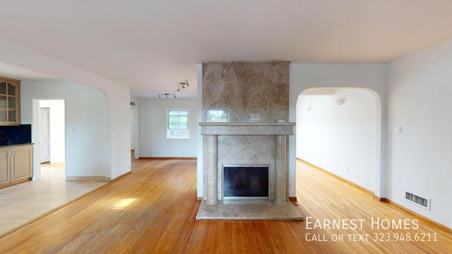 17115 Parthenia St - Photo 4 of 22