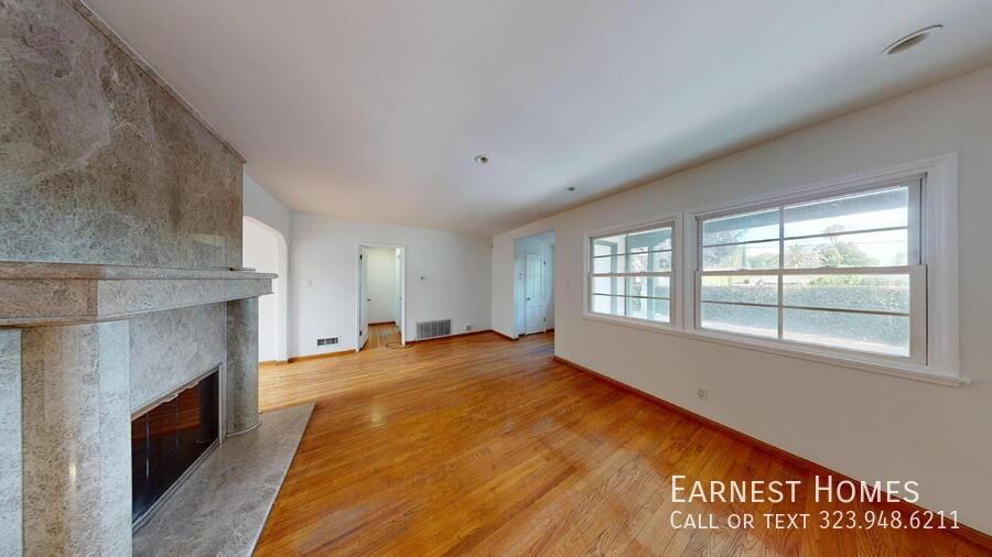 17115 Parthenia St - Photo 5 of 22