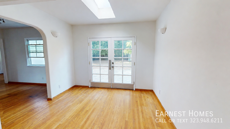 17115 Parthenia St - Photo 6 of 22