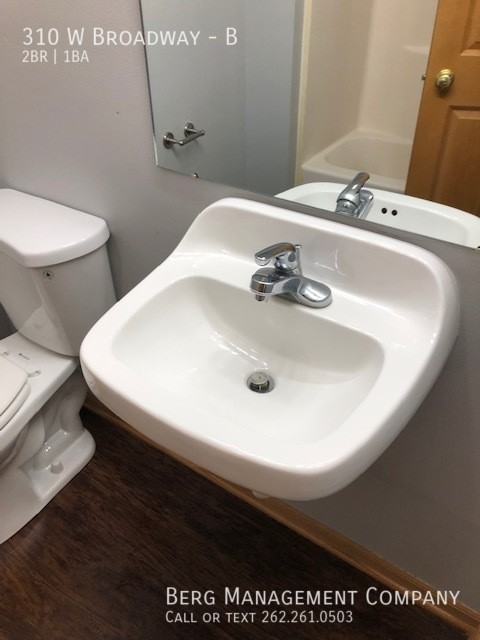 310 W Broadway #B - Photo 7 of 16