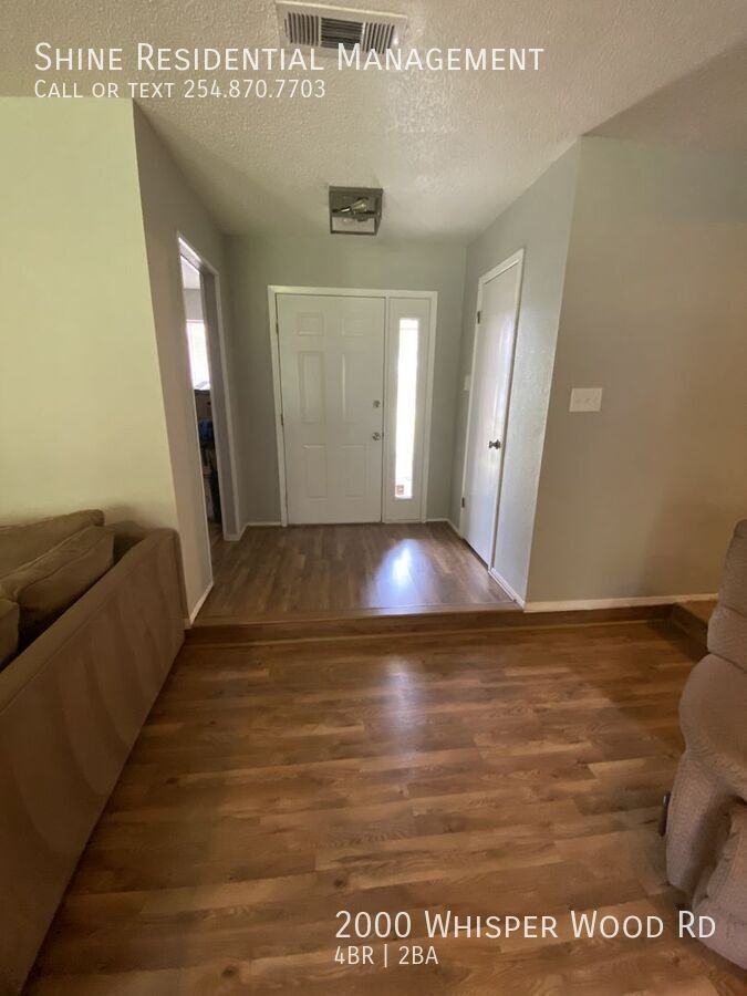 2000 Whisper Wood Rd - Photo 5 of 22