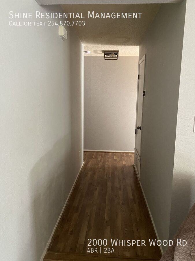 2000 Whisper Wood Rd - Photo 7 of 22