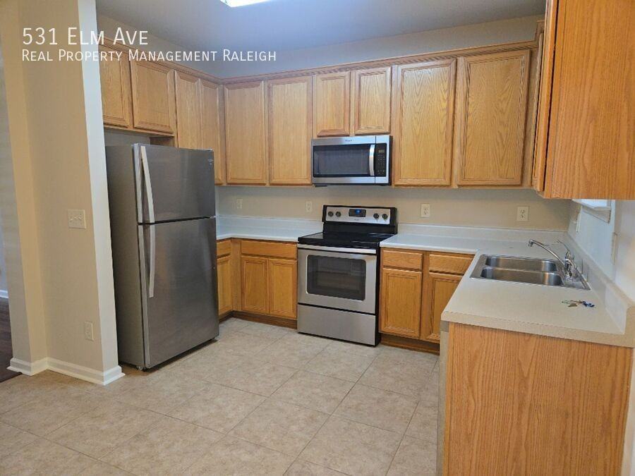531 Elm Ave - Photo 2 of 12
