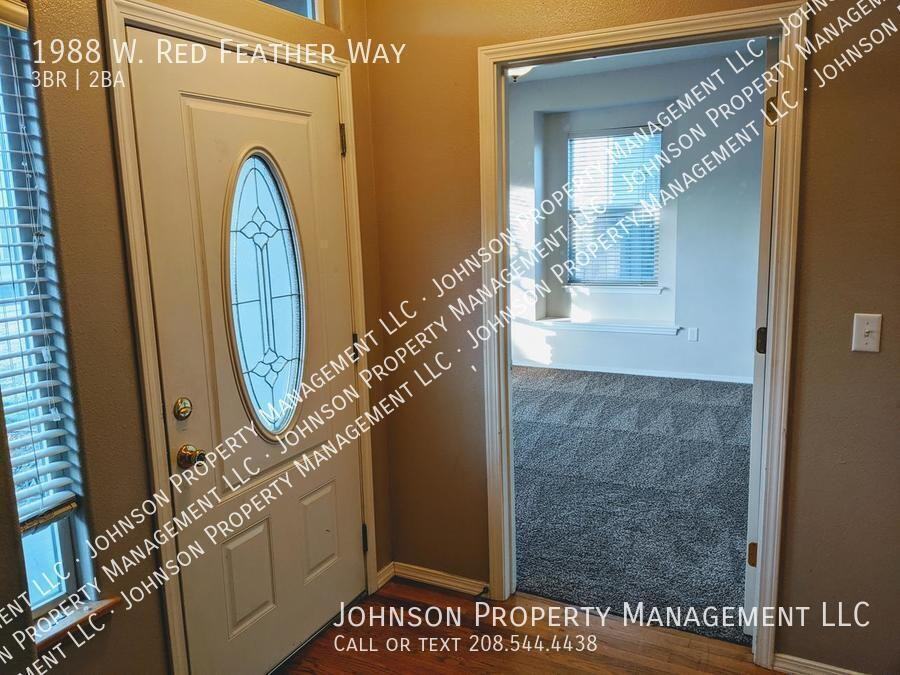 1988 W Red Feather Way - Photo 6 of 17