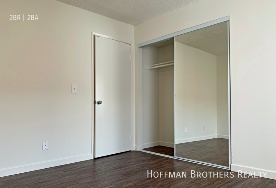 1010 E Acacia Ave #212 - Photo 5 of 11