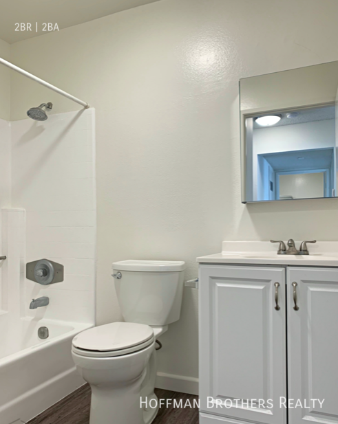 1010 E Acacia Ave #212 - Photo 6 of 11