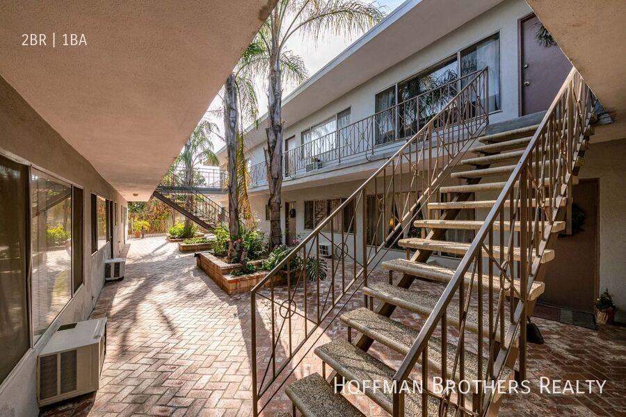 4002 Sequoia St #6 - Photo 4 of 13