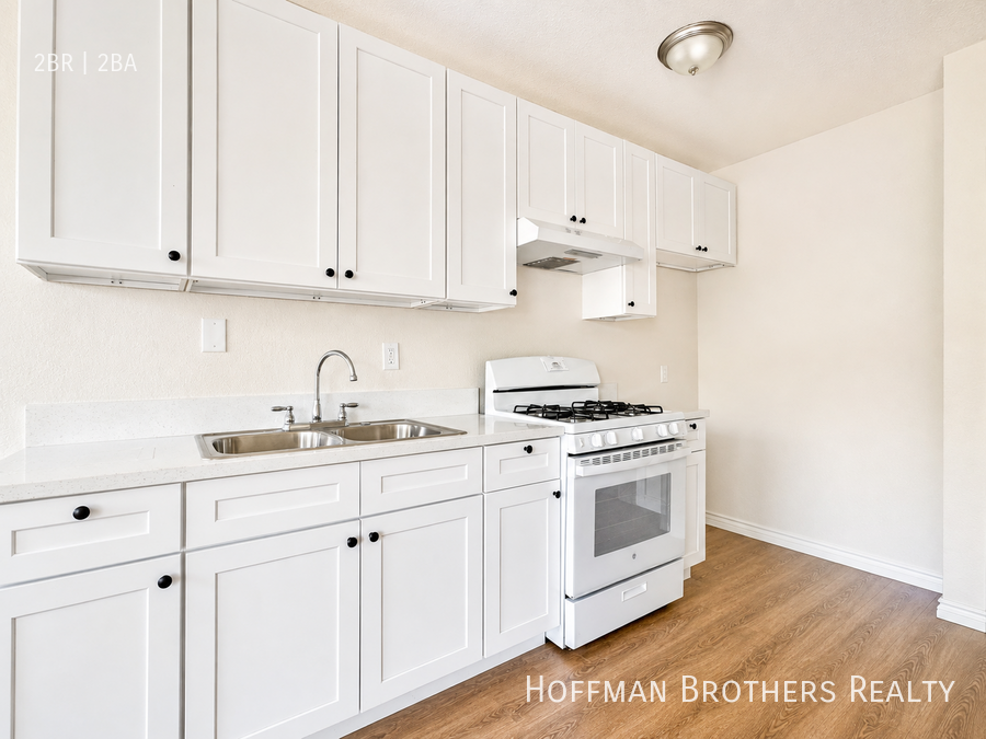 15552 Nordhoff St #203 - Photo 2 of 12