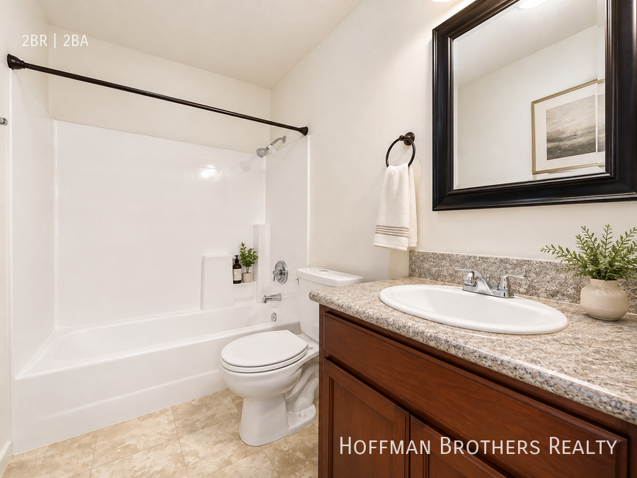 15040 Vanowen St #101 - Photo 6 of 7