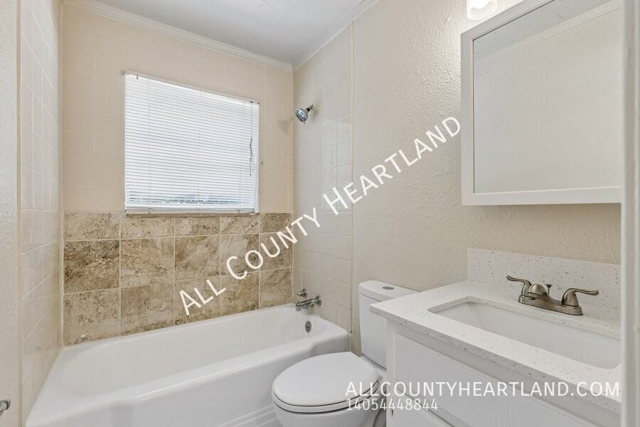1913 Elm Dr - Photo 6 of 11