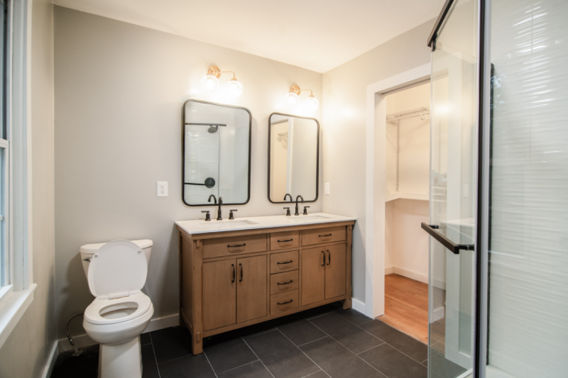 625 6th Ave S - Photo 6 of 16