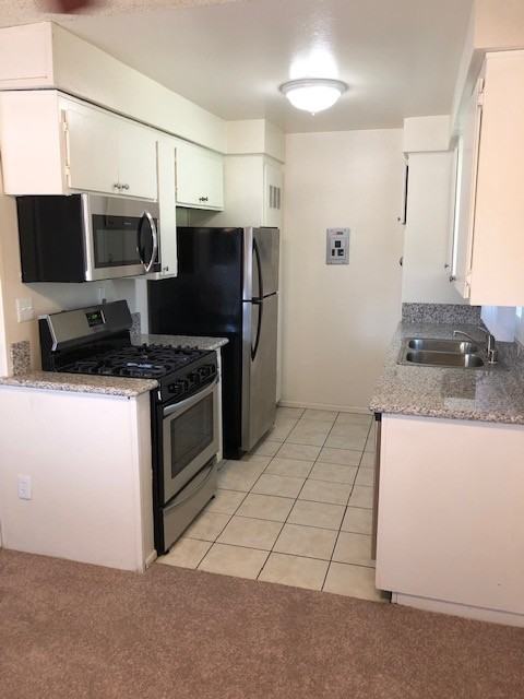 3563 D St - Photo 3 of 14