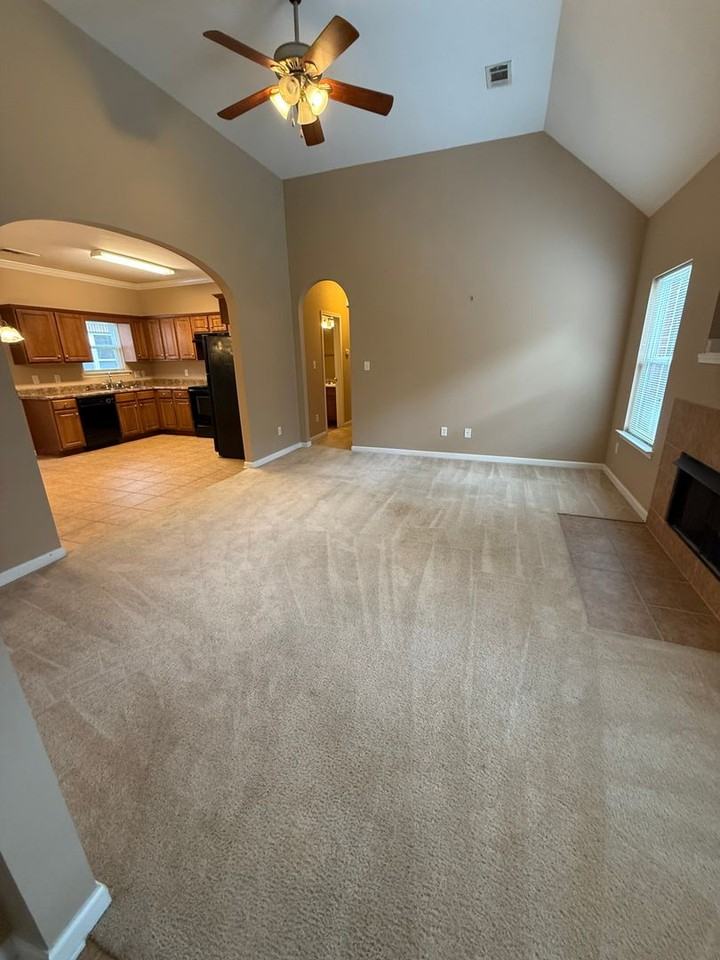 257 Oxmoor Pl - Photo 5 of 25
