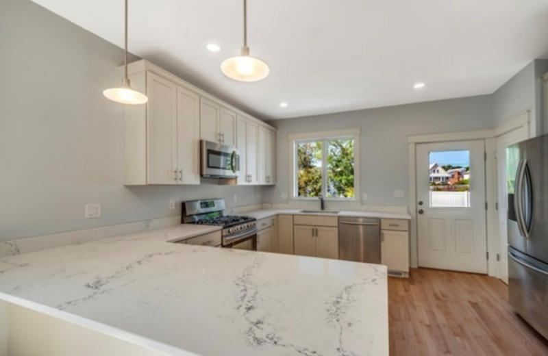 37 Bacon St #37 - Photo 4 of 11