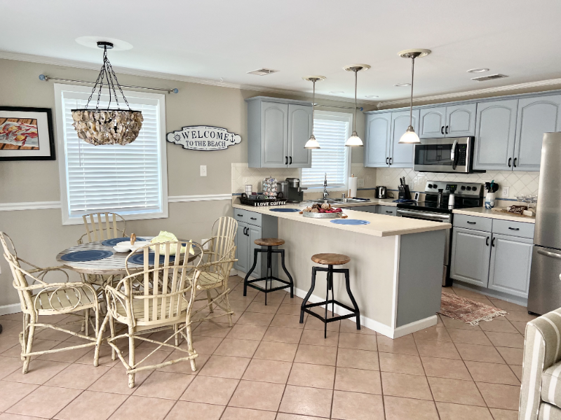 426 Lark Ln #1W - Photo 5 of 16