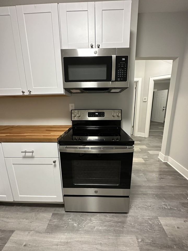 537 E Barbee Ave - Photo 4 of 9