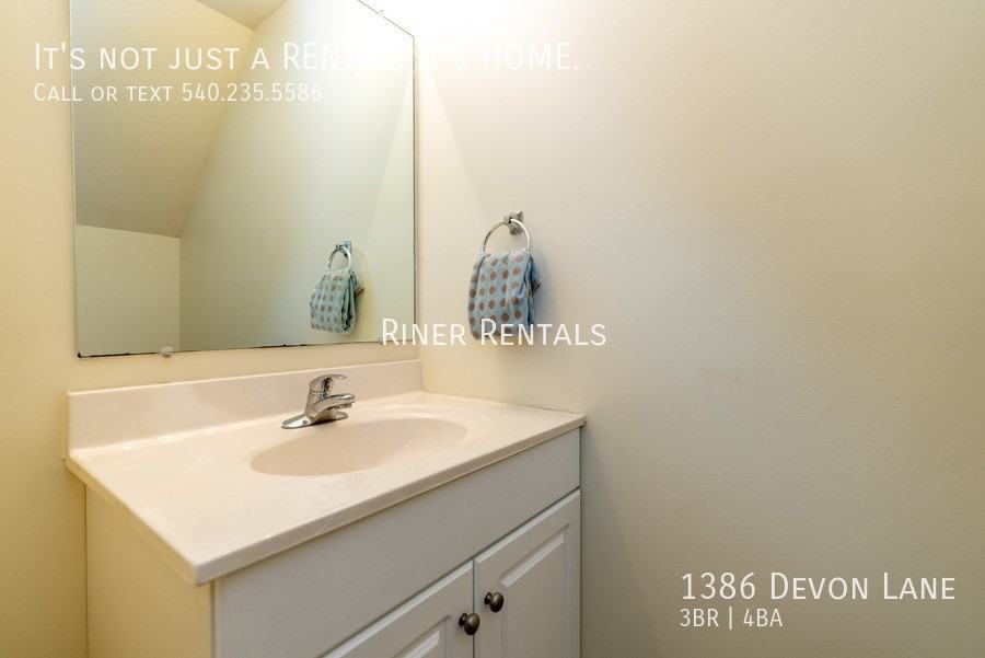 1386 Devon Ln - Photo 6 of 41