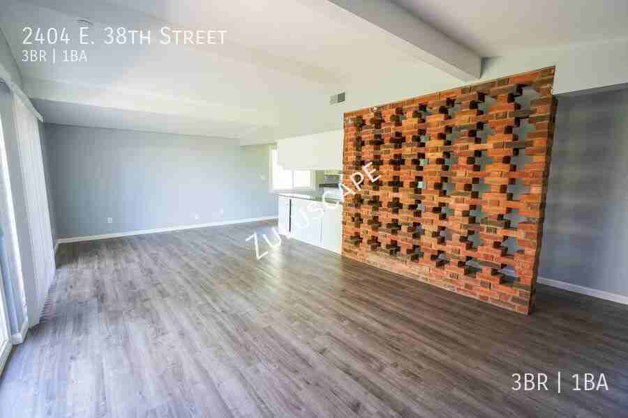 2404 E 38th St - Photo 7 of 22