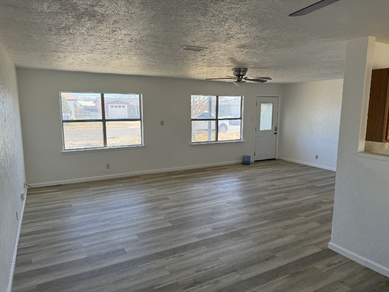 710 Ruby Dr - Photo 4 of 8