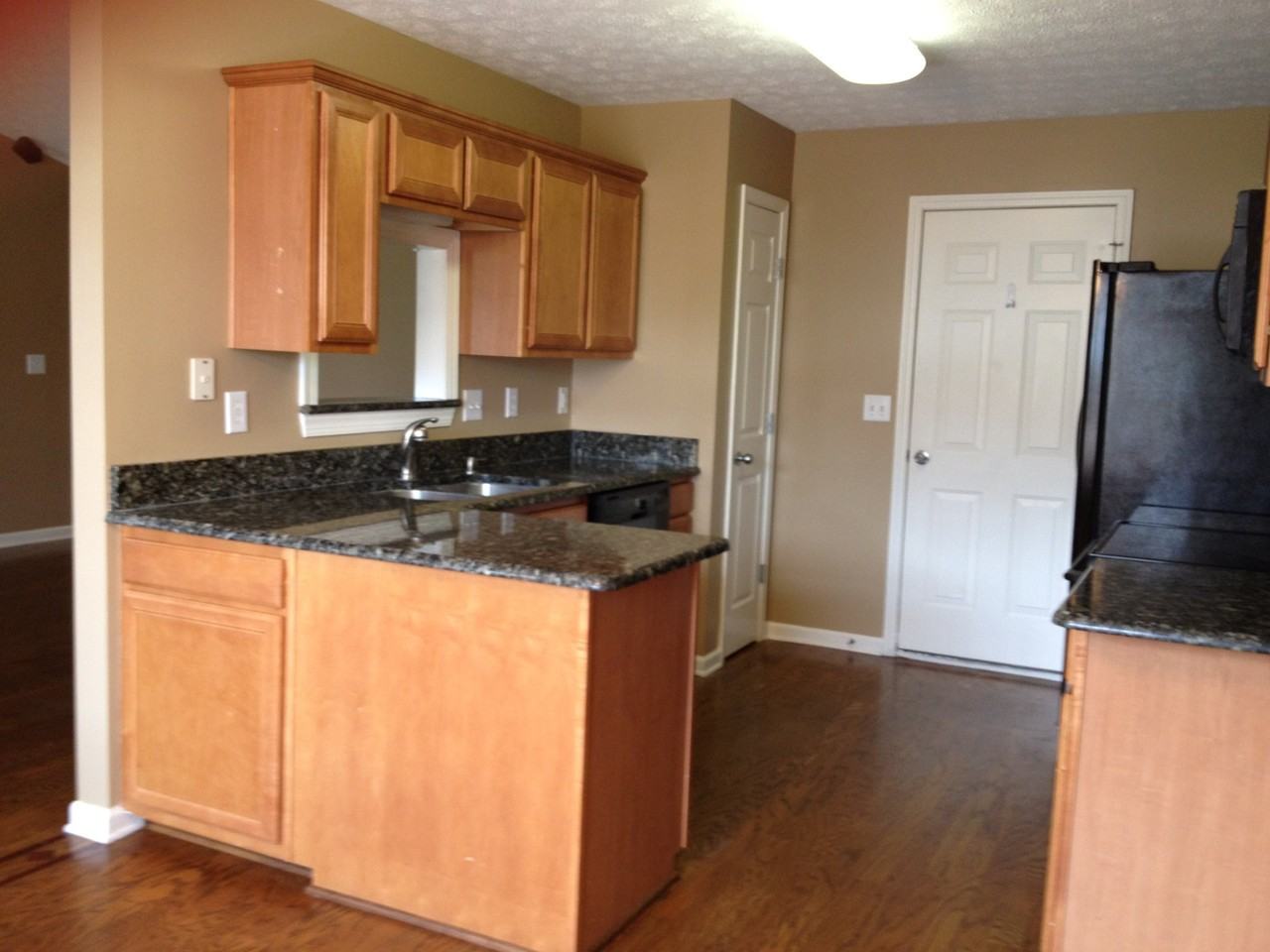 2119 Long Meadow Dr - Photo 6 of 9