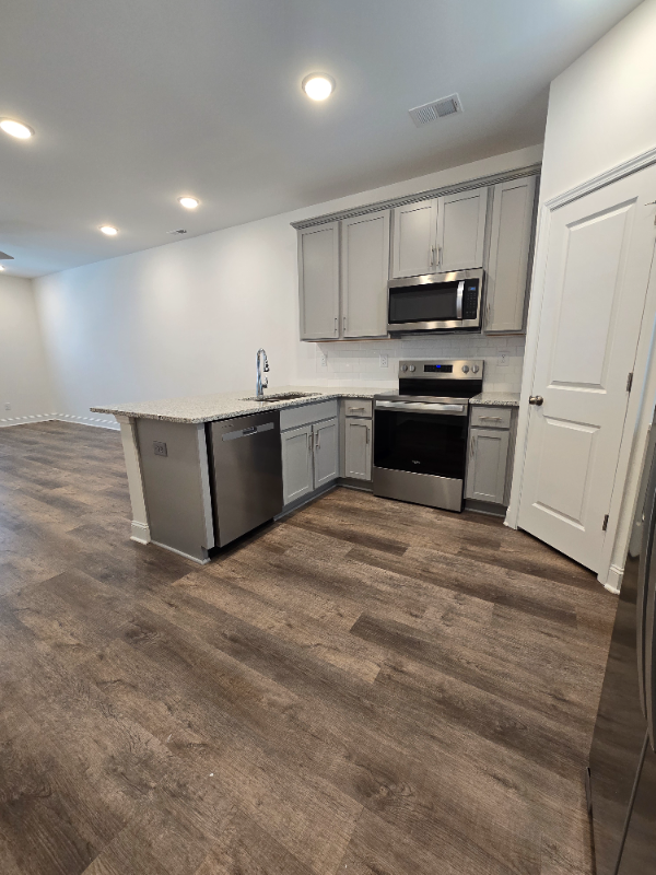 3116 Butler Hill Dr - Photo 5 of 17