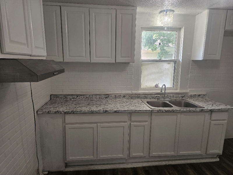 836 S Tipton St - Photo 6 of 20