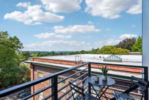 featured image of 614 13th Ave E