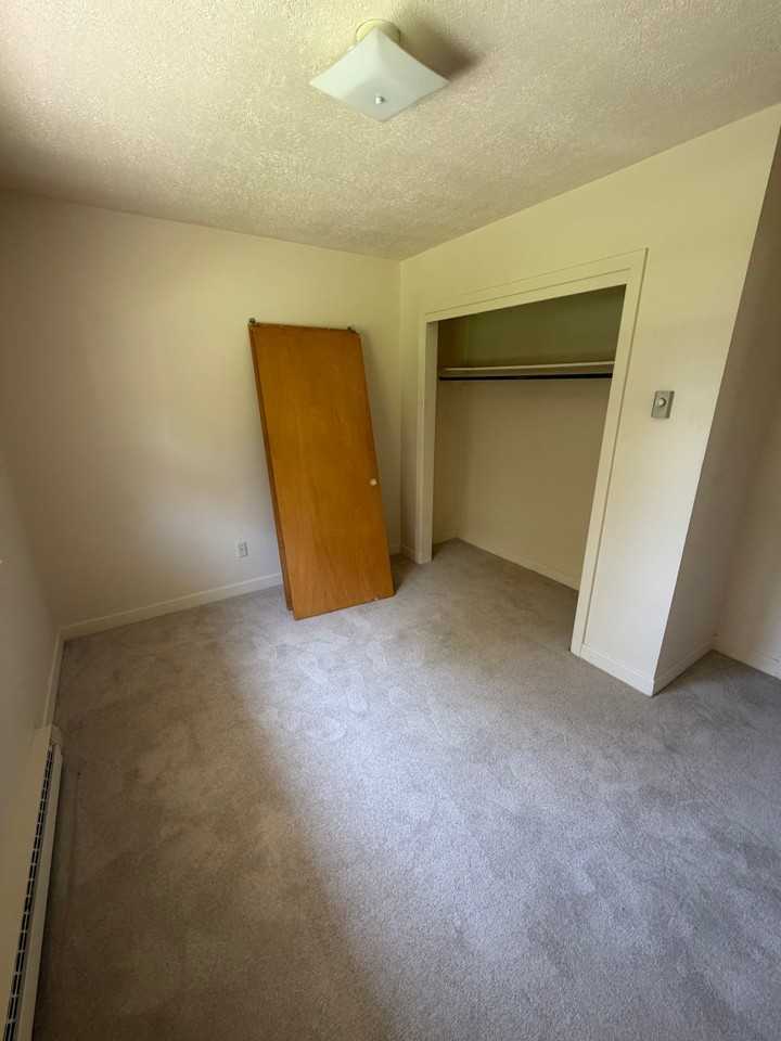 19 Forsyth St - Photo 4 of 7